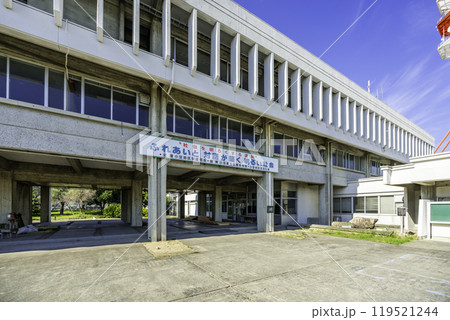 小豆島　旧土庄町役場　香川県土庄町 119521244