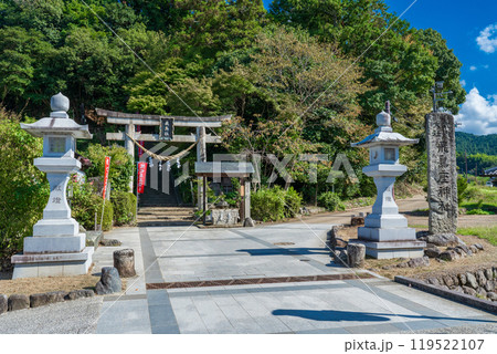 奈良県明日香村　飛鳥坐神社 119522107