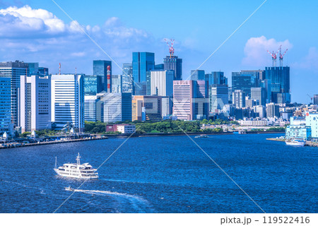 日本の東京都市景観 竹芝や東京駅、日本橋方面などを望む。水上バスが見える=13日 日本の東京都市景観 竹芝や東京駅、日本橋方面などを望む。水上バスが見える=13日 119522416