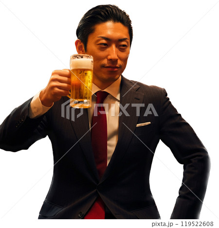 乾杯するサラリーマン 119522608
