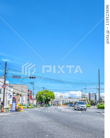 神奈川県川崎市の都市風景　港町駅　大師道 119523696