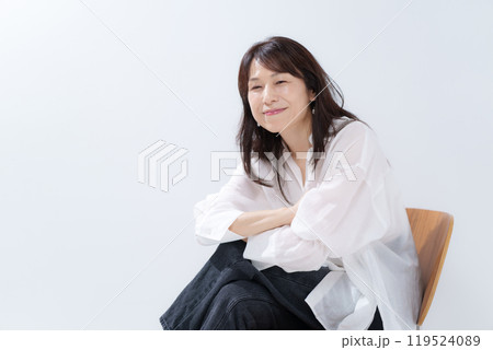 女性 ポートレート 女性 ポートレート 119524089