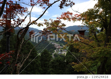 納経堂のある山寺の景色【山形】 納経堂のある山寺の景色【山形】 119524418
