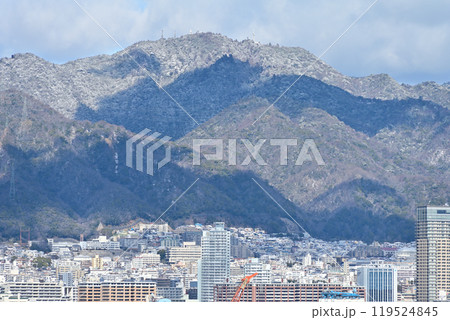 2023/01/24 神戸市内 積雪で雪景色の摩耶山 2023/01/24 神戸市内 積雪で雪景色の摩耶山 119524845