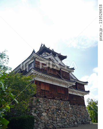瓦一枚運動で再建された明智光秀ゆかりの福知山城 119526658