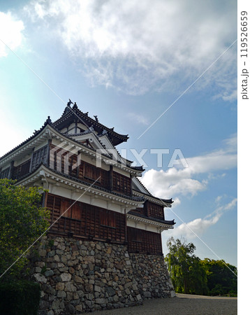瓦一枚運動で再建された明智光秀ゆかりの福知山城 瓦一枚運動で再建された明智光秀ゆかりの福知山城 119526659