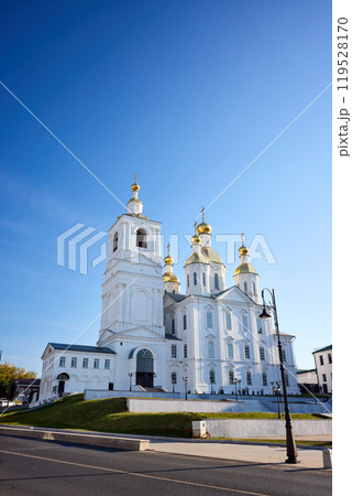 Annunciation Church in Arzamas - Golden Domes and Blue Sky Annunciation Church in Arzamas - Golden Domes and Blue Sky 119528170
