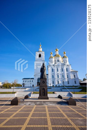 Annunciation Church and Monument to Sergius, Patriarch of Moscow and All Rus' in Arzamas - Golden Domes and Blue Sky 119528175