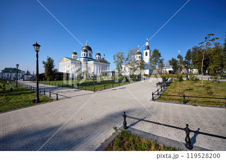 Christ the Savior Cathedral and Lenin Garden in Arzamas at sunny morning 119528200