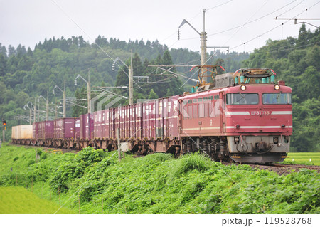 羽越本線　桂根ー新屋　JR貨物　EF510-718（富山） 119528768