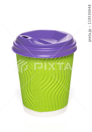 Close-up takeaway green paper coffee cup with purple lid isolated on white background Close-up takeaway green paper coffee cup with purple lid isolated on white background 119530048
