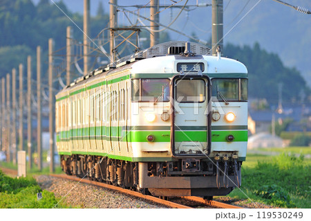 羽越本線　村上ー岩舟町　JR東日本　115系　L2編成（新潟） 119530249