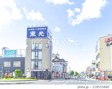 米沢駅西口の街並み 119533880