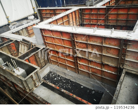 マンションの土台え 119534236