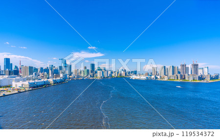 日本の東京都市景観 新橋や竹芝、麻布台、東京駅、日本橋、晴海のタワーマンションなどを望む＝13日 119534372