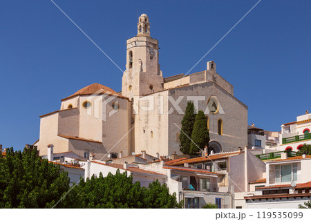 Church of Santa Maria in Cadaques on a sunny day Church of Santa Maria in Cadaques on a sunny day 119535099