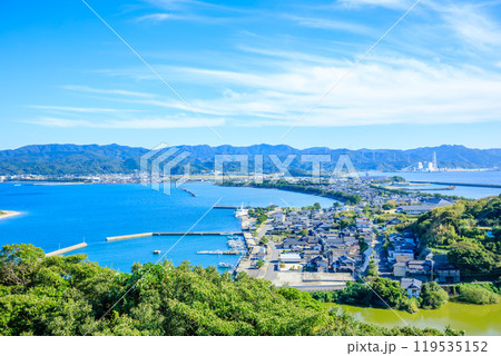 秋の富岡城跡から見た景色　熊本県天草郡 119535152