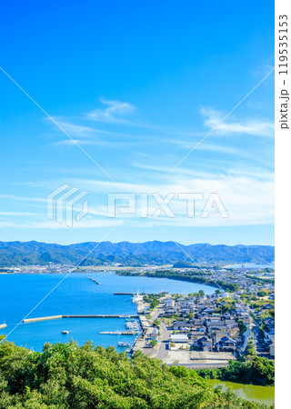 秋の富岡城跡から見た景色　熊本県天草郡 119535153