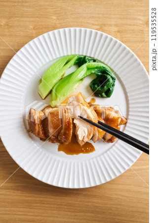 鶏もも肉の醤油煮 119535528