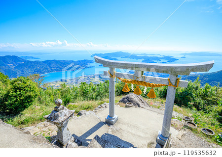 秋の倉岳神社　熊本県天草市 119535632