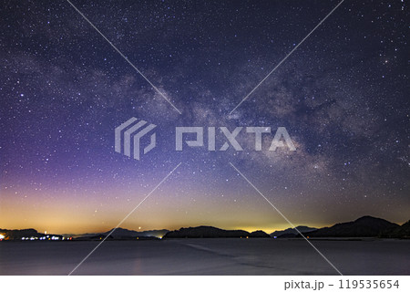 瀬戸内の冬の星景　昇る夏の天の川 119535654