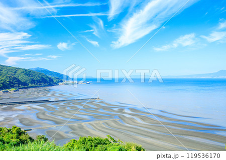 秋の干潮時の御輿来海岸　熊本県宇土市 119536170