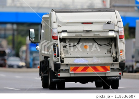 塵芥車 (ゴミ収集車)  イメージ 119536607