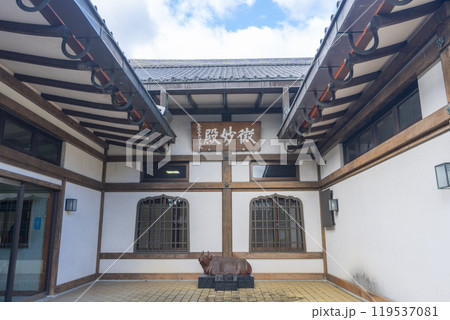 妙心寺境内　微妙殿（京都市右京区花園） 119537081