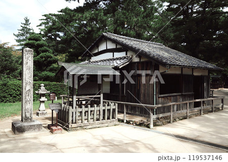 山口県萩市:松蔭神社の境内 山口県萩市:松蔭神社の境内 119537146