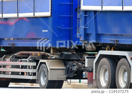 ダブル連結トラック　イメージ 119537275