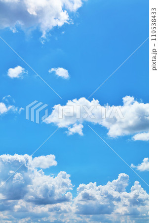 夏の青空と雲 119538433
