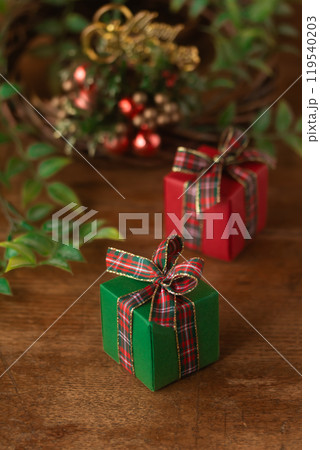 小さくて可愛いクリスマスプレゼント 119540203