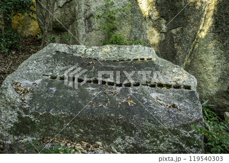 小豆島　天狗岩丁場　香川県小豆島町 119540303