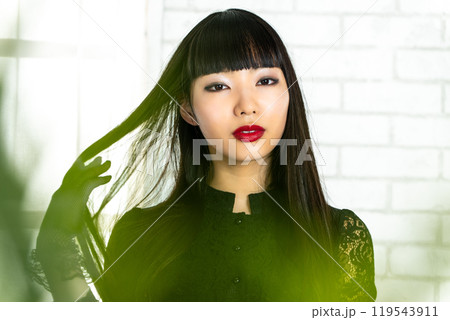 日本人ファッションモデル 119543911