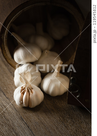 close up of garlic in a bowl close up of garlic in a bowl 119545812