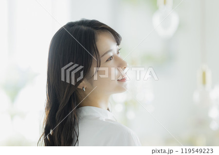 若い女性、ポートレート、ビューティーイメージ 119549223