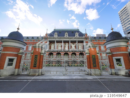 ネオバロック様式で明治時代に建てられた法務省旧本館(東京都千代田区) ネオバロック様式で明治時代に建てられた法務省旧本館(東京都千代田区) 119549647