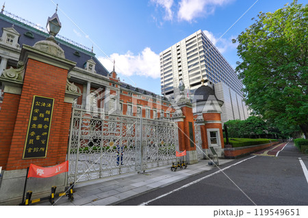 ネオバロック様式で明治時代に建てられた法務省旧本館(東京都千代田区) ネオバロック様式で明治時代に建てられた法務省旧本館(東京都千代田区) 119549651