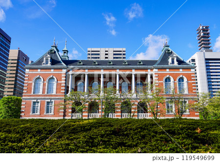 ネオバロック様式で明治時代に建てられた法務省旧本館（東京都千代田区） 119549699