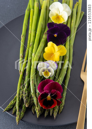 Bunch of green asparagus 119553883