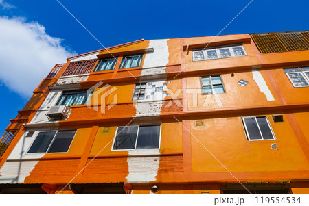 Bangkok style city building in the public side of the town. 119554534