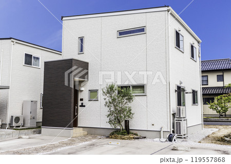 住宅外観 玄関アプローチ 住宅外観 玄関アプローチ 119557868
