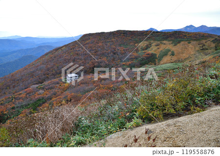朝日連峰の紅葉 朝日連峰の紅葉 119558876