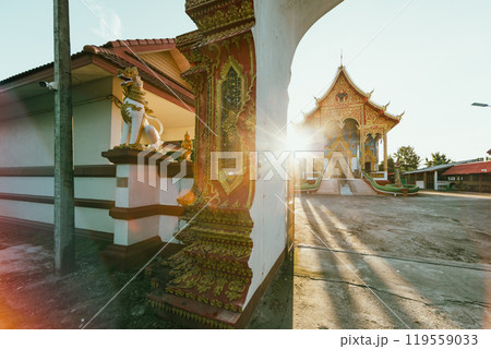 Thai temple 119559033