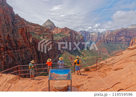 ザイオン国立公園 キャニオンオーバールックトレイル ザイオン国立公園 キャニオンオーバールックトレイル 119559596