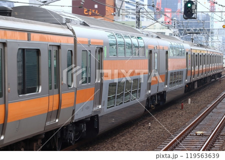 ［JC］中央快速線E233系電車：普通列車グリーン車両 119563639