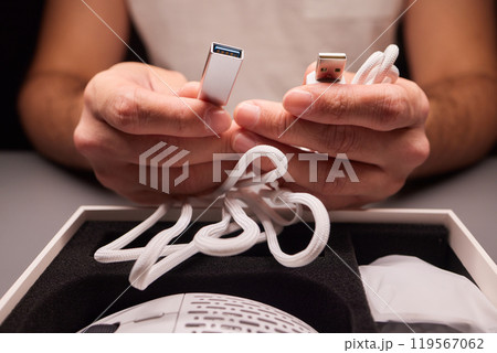 Cable to connect USB Type C devices to the USB port on your computer or laptop. accessories and gadgets for office and home appliances and electronics. Cable to connect USB Type C devices to the USB port on your computer or laptop. accessories and gadgets for office and home appliances and electronics. 119567062