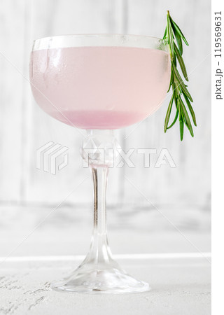 Purple Sunset Cocktail 119569631