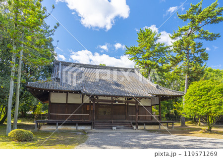 太秦広隆寺　薬師堂（京都市右京区太秦蜂岡町） 119571269