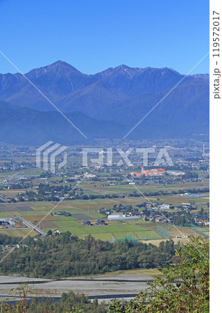 秋の安曇野　朝の田園と北アルプス 119572017
